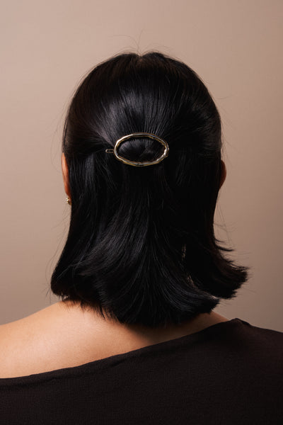 Molten Metal Oval Clip - Gold