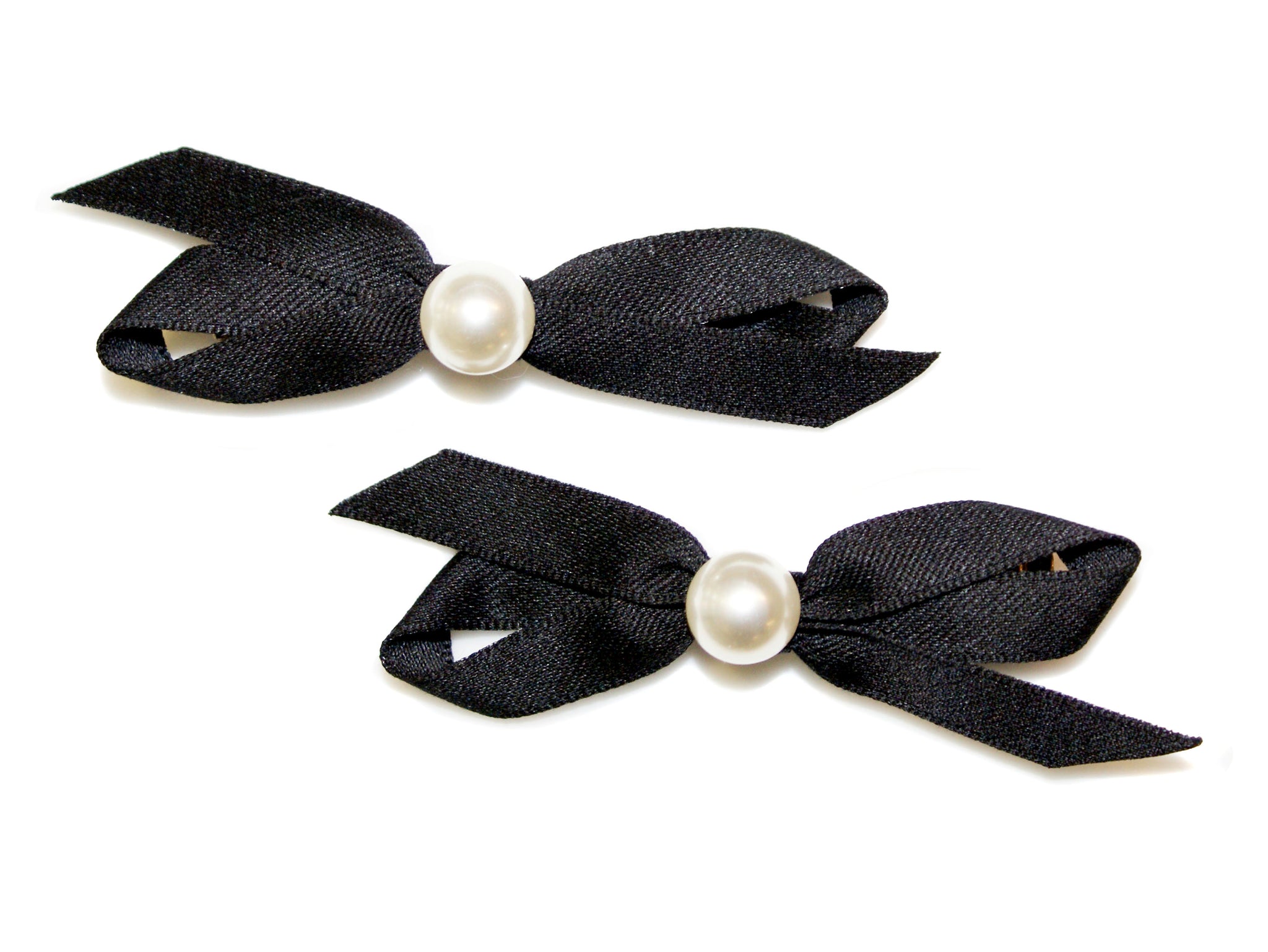 Pearl Sarin Bow Clips - Black