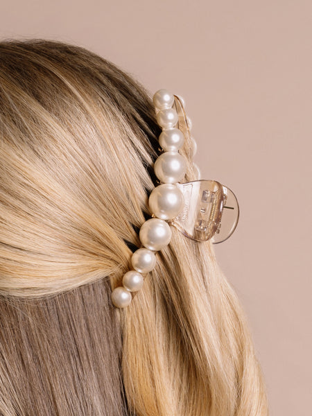 Graduated Pearl Crescent Claw - Champagne/Pearl