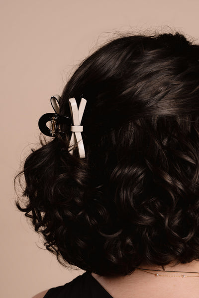 X Bow Acetate Medium Claw - Black/Ivory