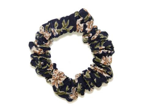 Daisy Chain Small Scrunchie - Navy